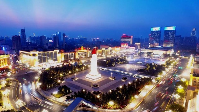 航拍八一廣場新貌,新夜景璀璨